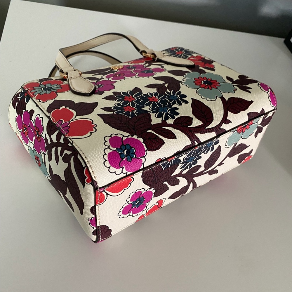 Tory Burch Satchel - Picture 6 of 9